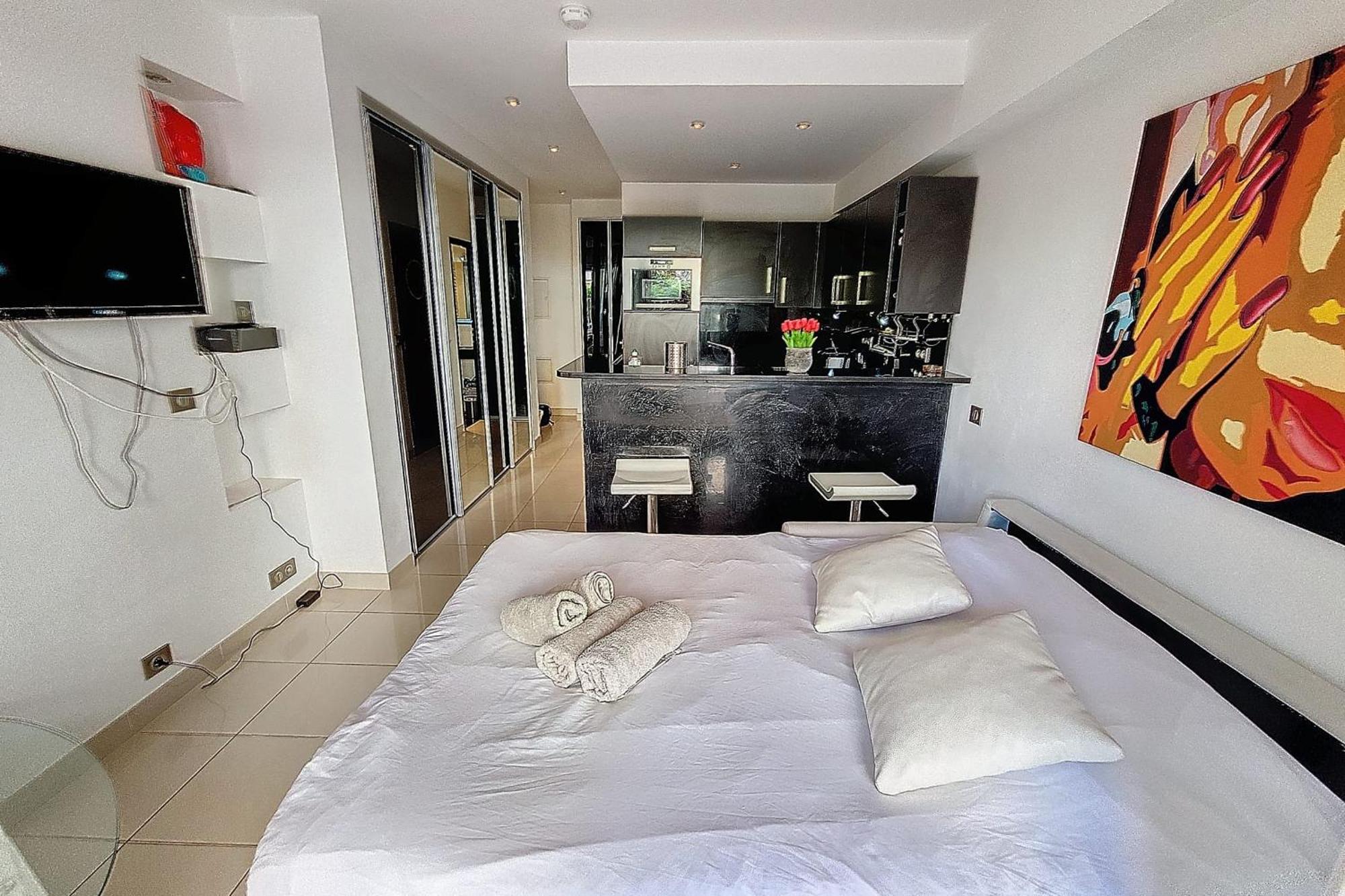Appartement Agence Henri Camille - Bosquets - Close To Center With Terrace