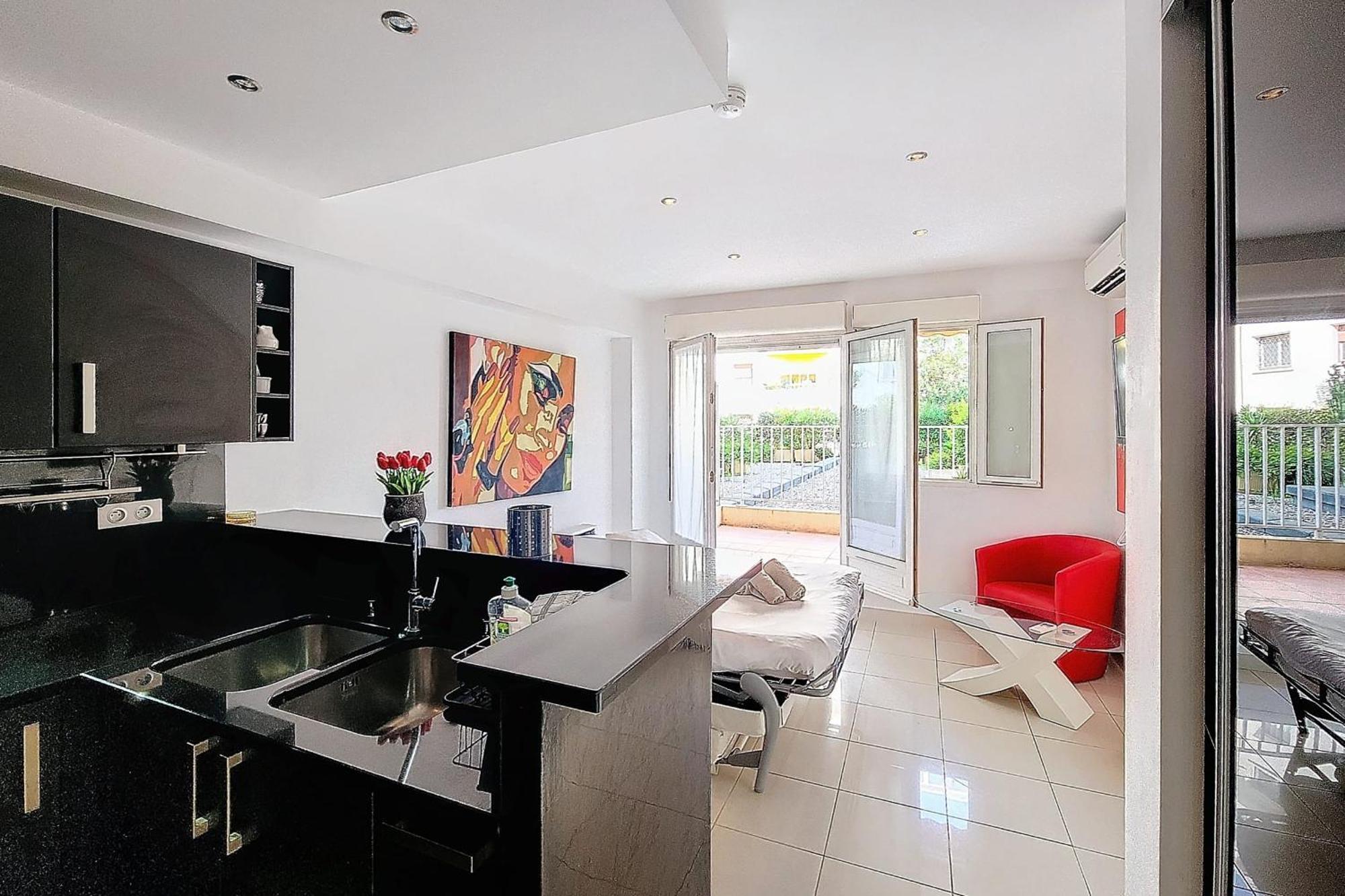 Agence Henri Camille - Bosquets - Close To Center With Terrace *