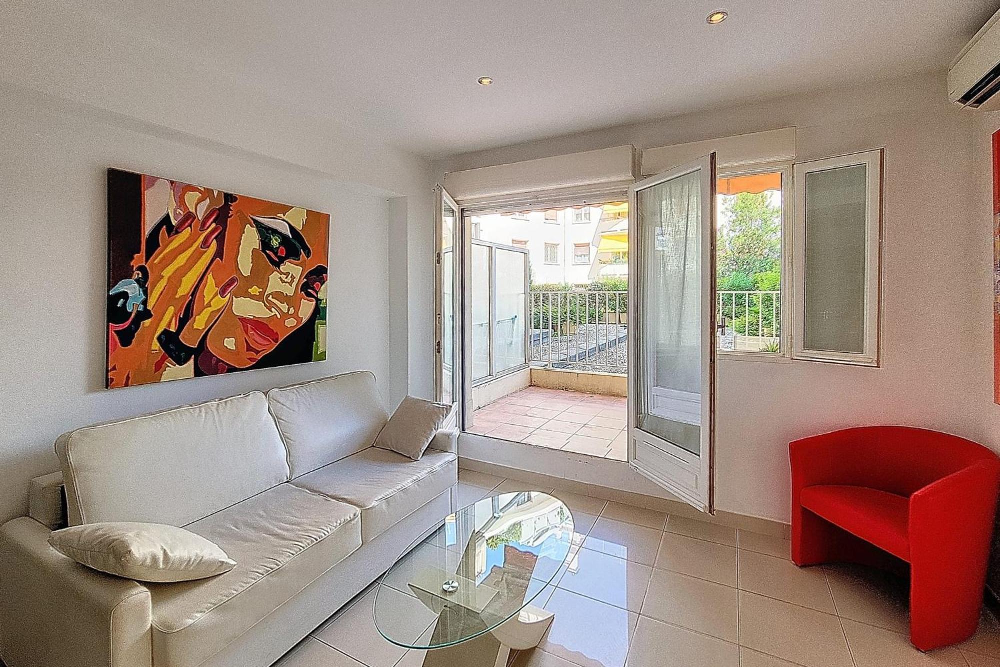 Agence Henri Camille - Bosquets - Close To Center With Terrace